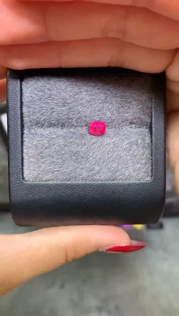定制尖晶石裸石未镶嵌枕型 （小产地）绝地 1.05ct