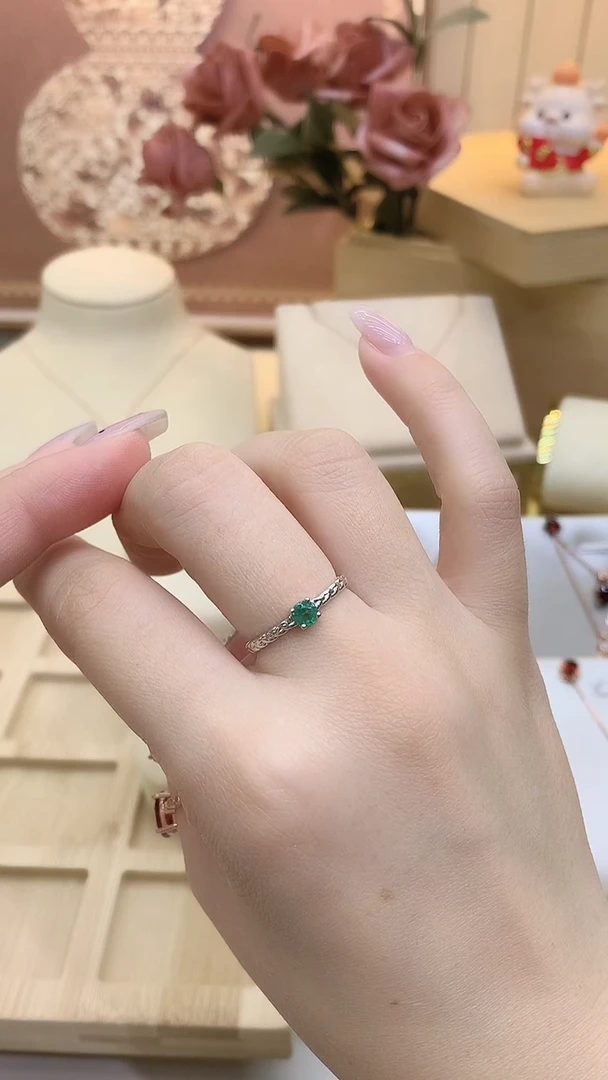 银S925镶嵌戒指祖母绿祖母绿