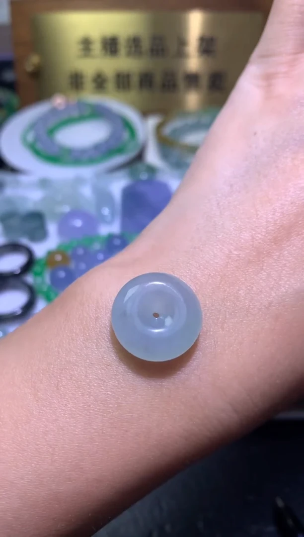 未镶嵌定制翡翠毛货