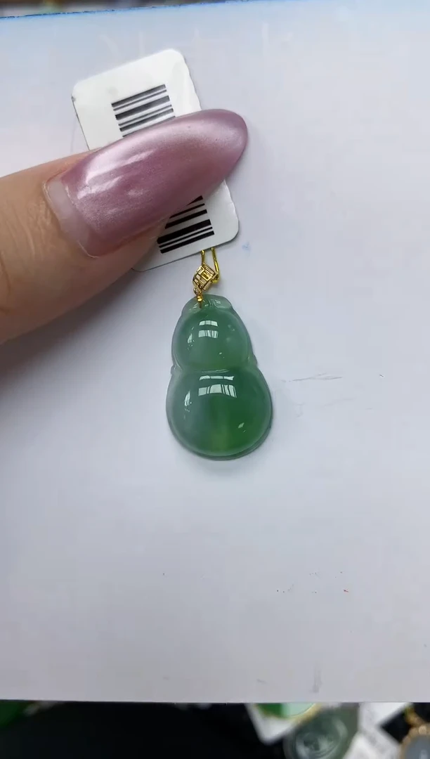 翡翠18K金镶嵌颈饰11111111111