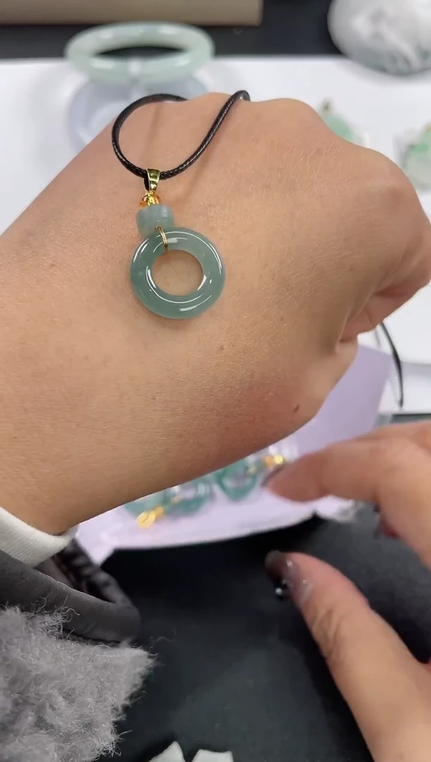 未镶嵌手镯翡翠（多样性发一件）