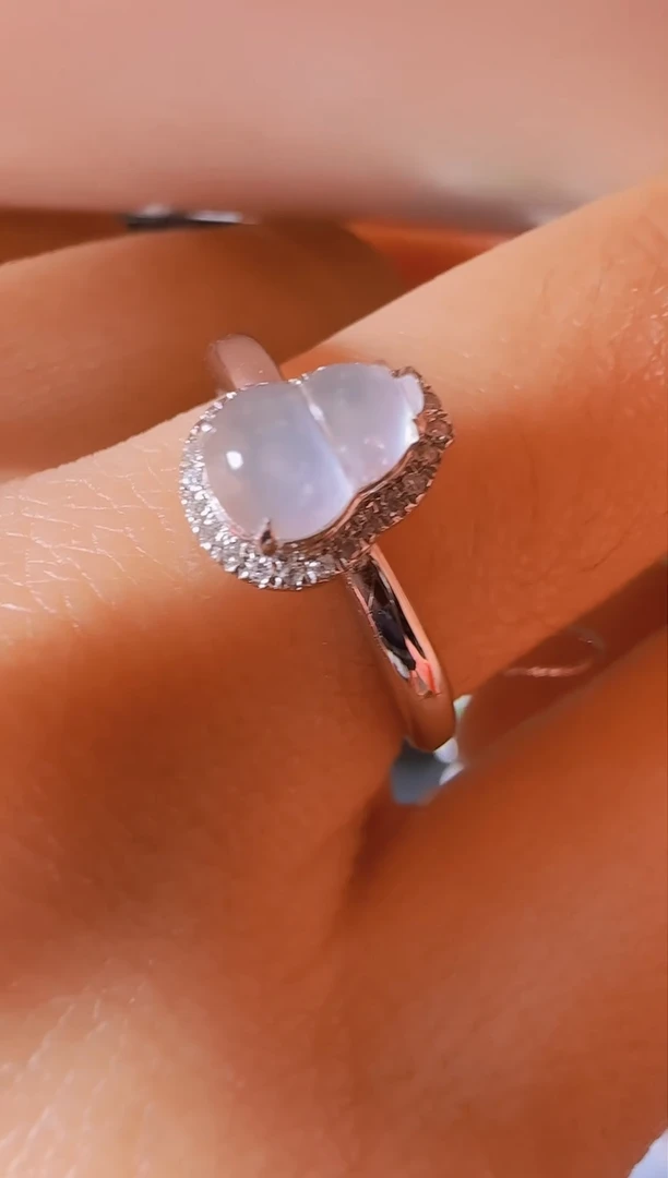 【闪购商品】翡翠戒指18K金镶嵌冰葫芦