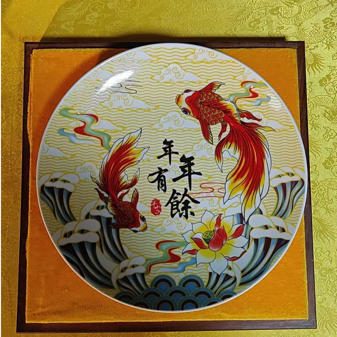 景德镇手绘年年有余赏盘