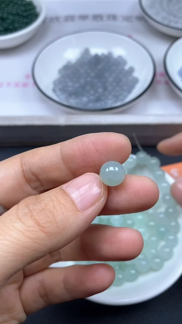 颈饰未镶嵌翡翠雪欣散珠定制diy