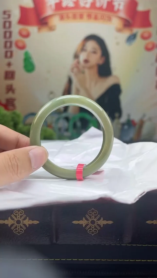 【闪购商品】翡翠手镯未镶嵌手镯3