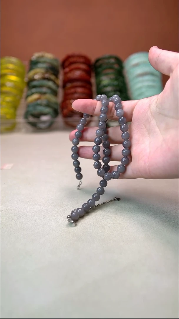 颈饰未镶嵌和田玉紫