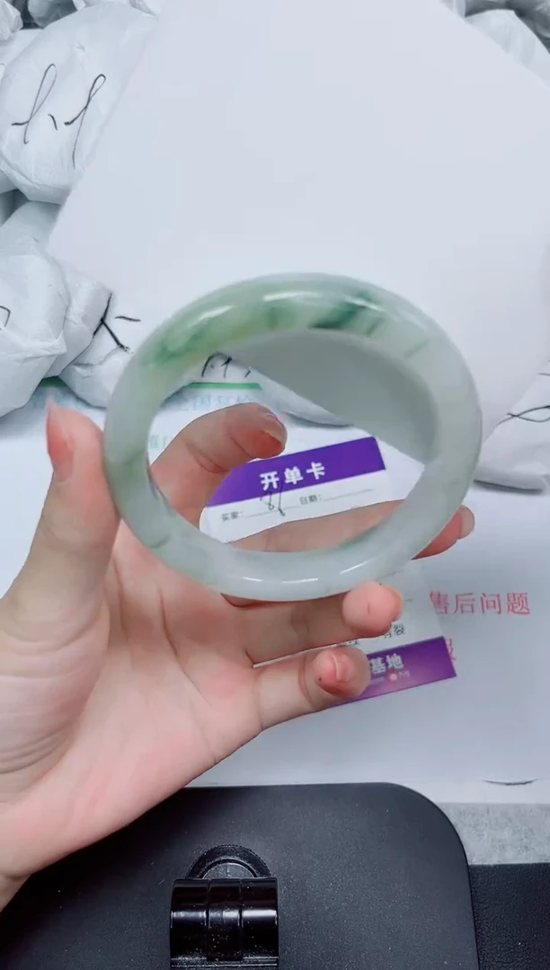 石英质玉手镯未镶嵌86-58