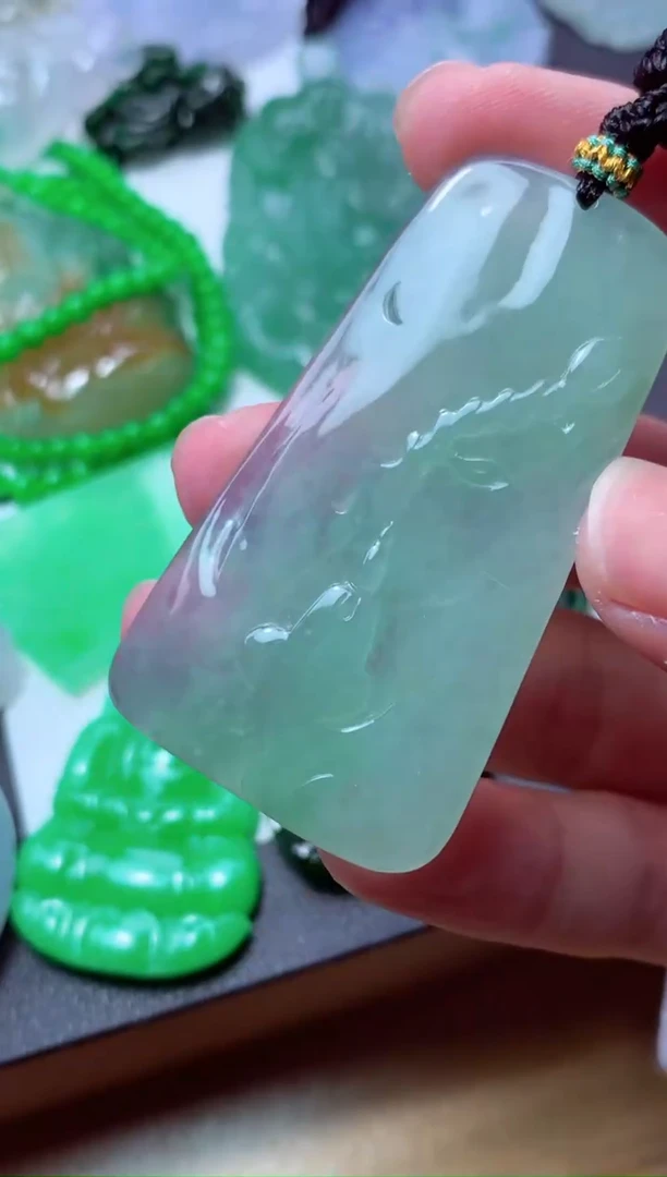 翡翠未镶嵌颈饰天然翡翠A货