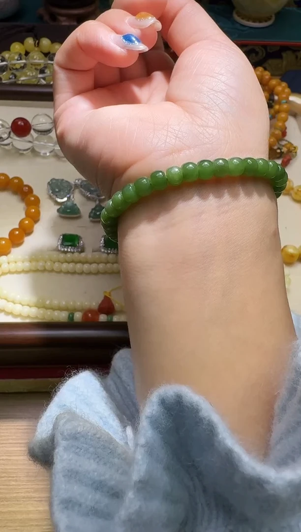 未镶嵌手链和田玉多样性发一件 460