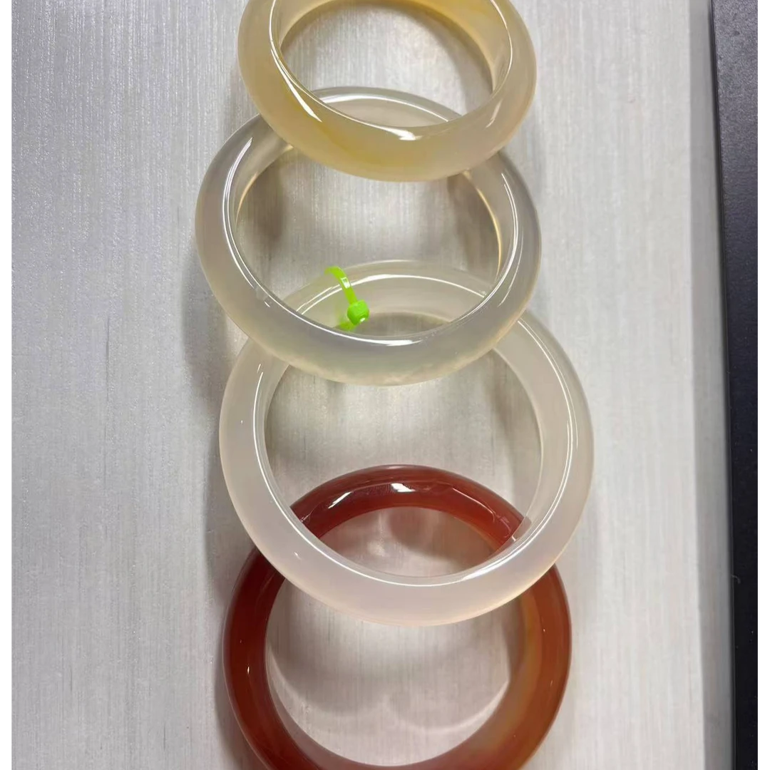 天然原色玛瑙手镯多样性发货发其一