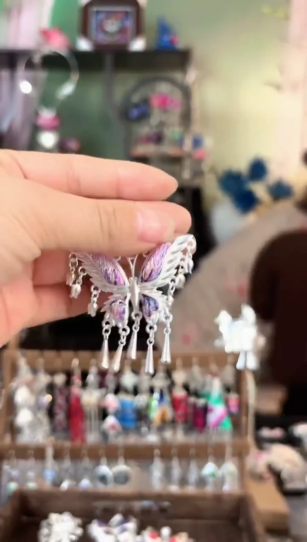 彩云南阁非遗老绣苗银饰品218