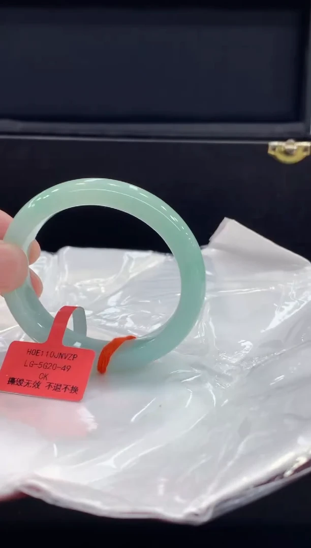 未镶嵌手镯翡翠翡翠手镯