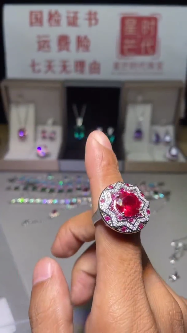 铂Pt950镶嵌戒指红宝石8