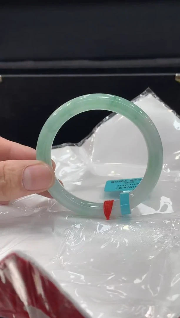 未镶嵌手镯翡翠翡翠手镯