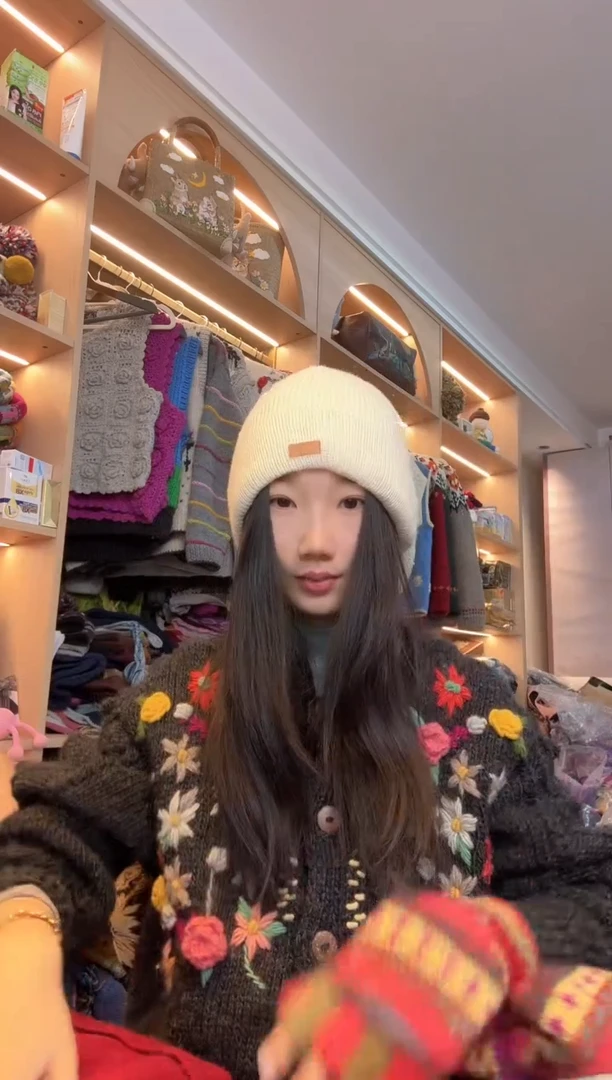 羊毛纯白色冷帽