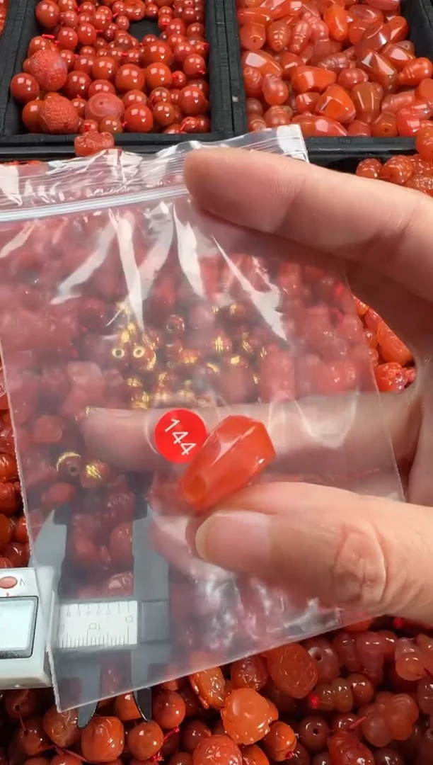 【闪购商品】南红玛瑙颈饰未镶嵌1