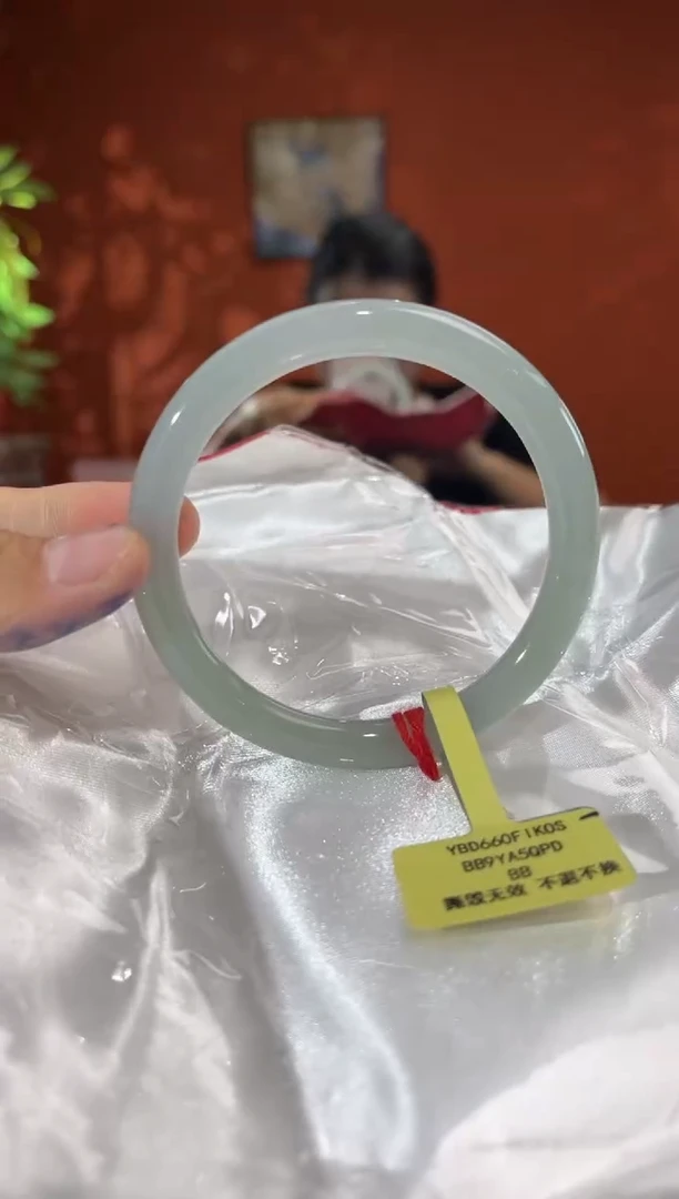 未镶嵌手镯翡翠翡翠手镯