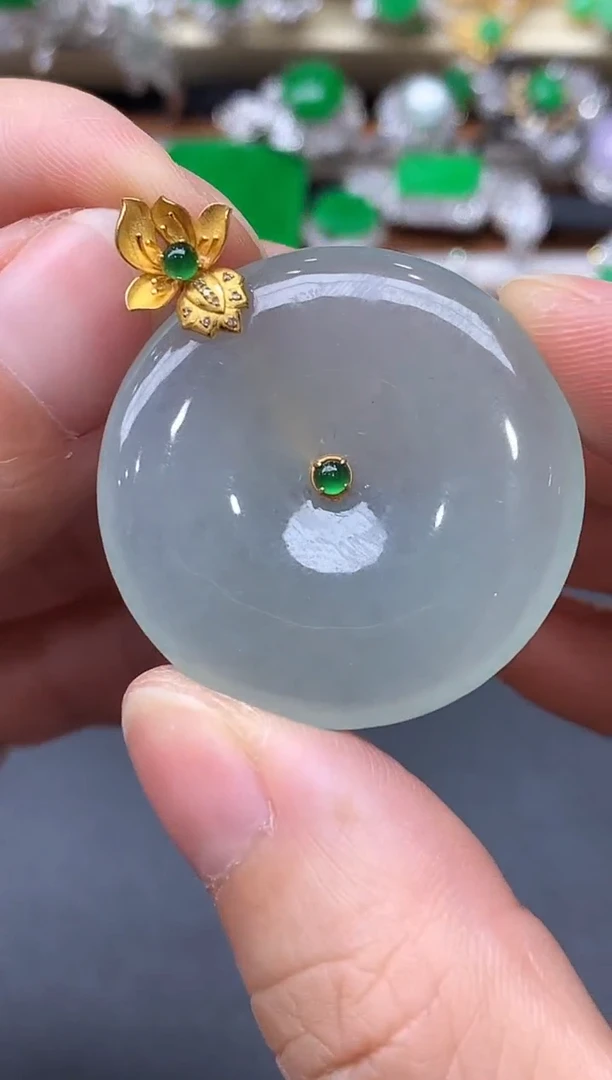 颈饰18K金镶嵌翡翠200-中国好珍宝