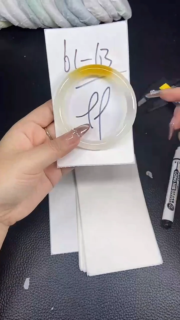 未镶嵌手镯石英质玉 时尚手镯时尚美人镯61-63