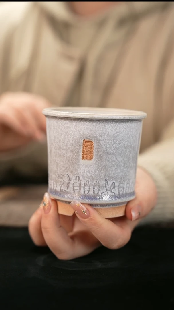 Y-口径7花盆-01-04-528特默认有瑕