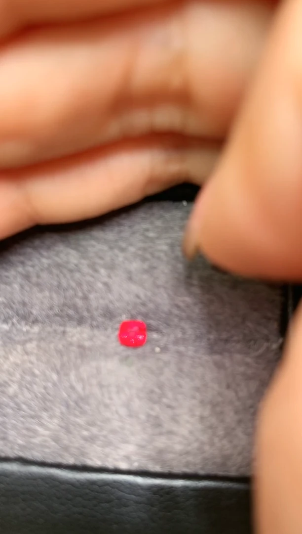 【闪购商品】定制尖晶石裸石未镶嵌枕型 绝地 0.28ct