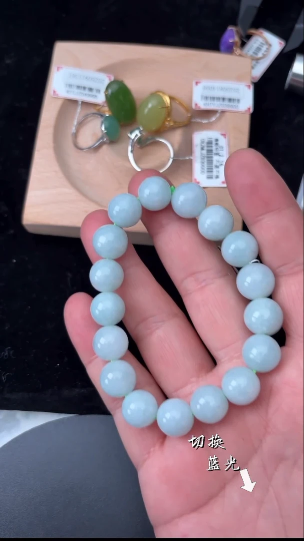 未镶嵌手链翡翠多样性发一