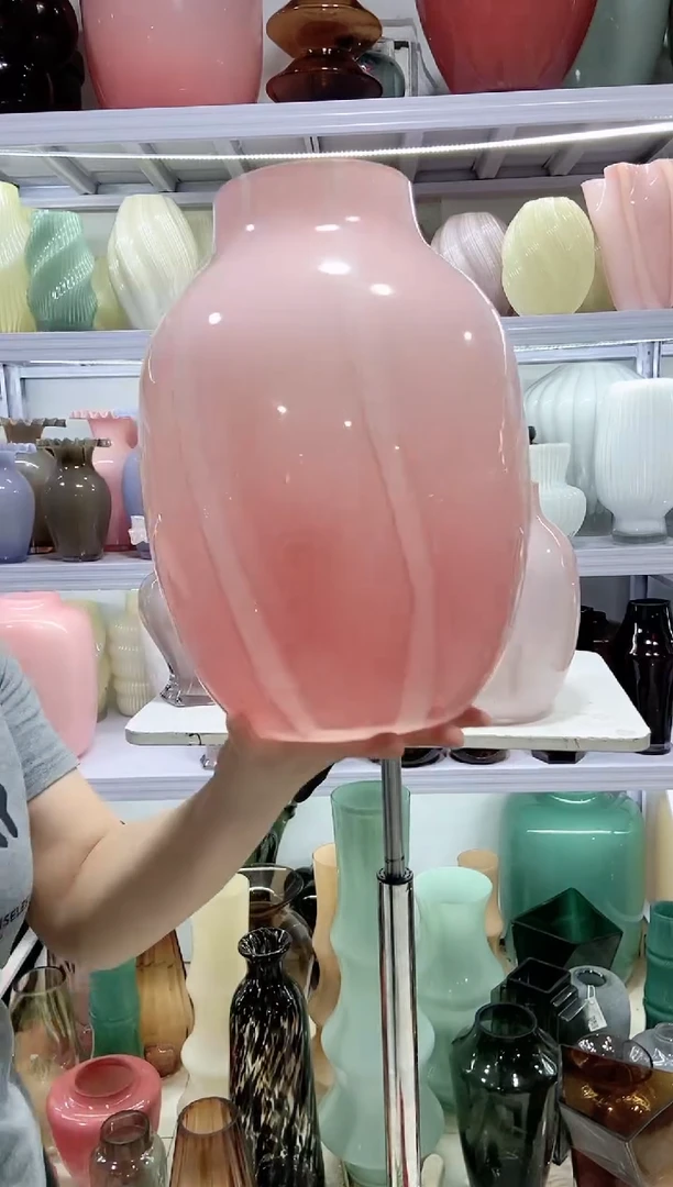 粉色中式大肚花瓶微瑕介意勿拍
