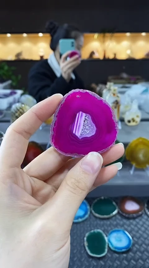 未镶嵌颈饰玛瑙/玉髓绿**荫玛瑙