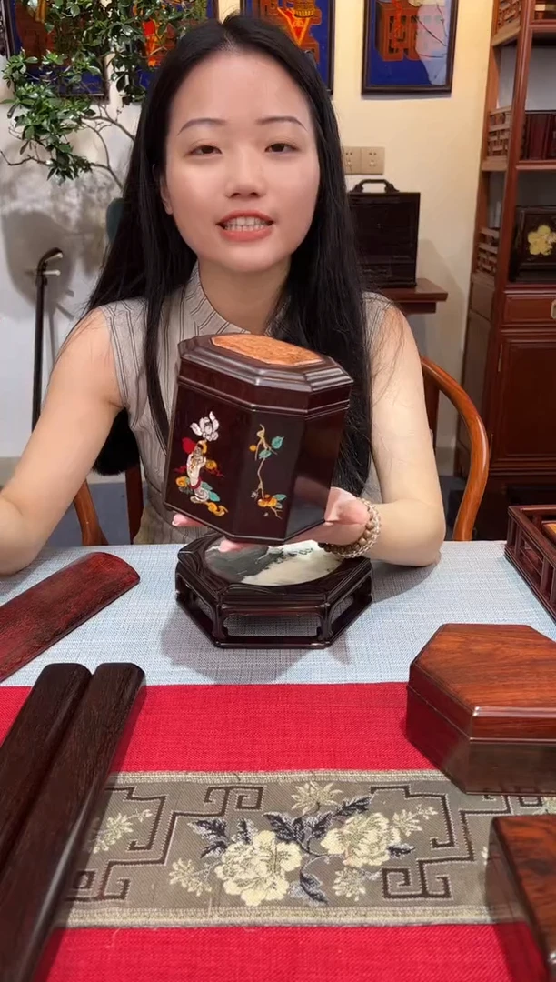 紫檀木类成套家具吉祥八宝罐   螺钿镶嵌  樱木瘤  一物一拍