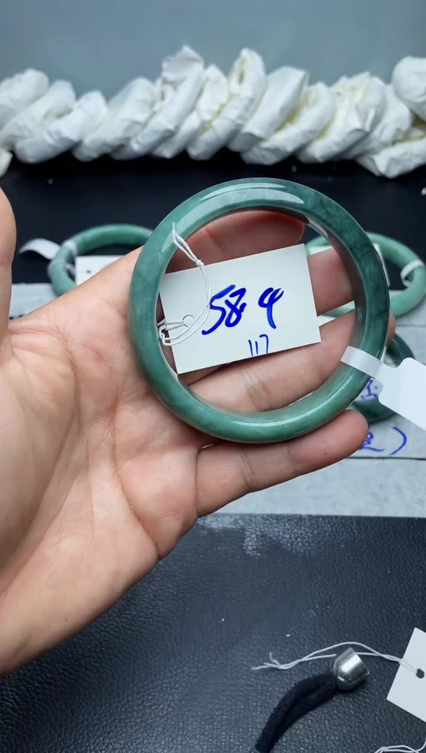 未镶嵌手镯翡翠117