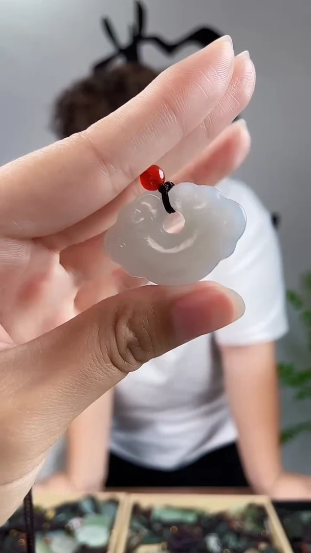 和田玉未镶嵌颈饰拍一发一，多样性发货