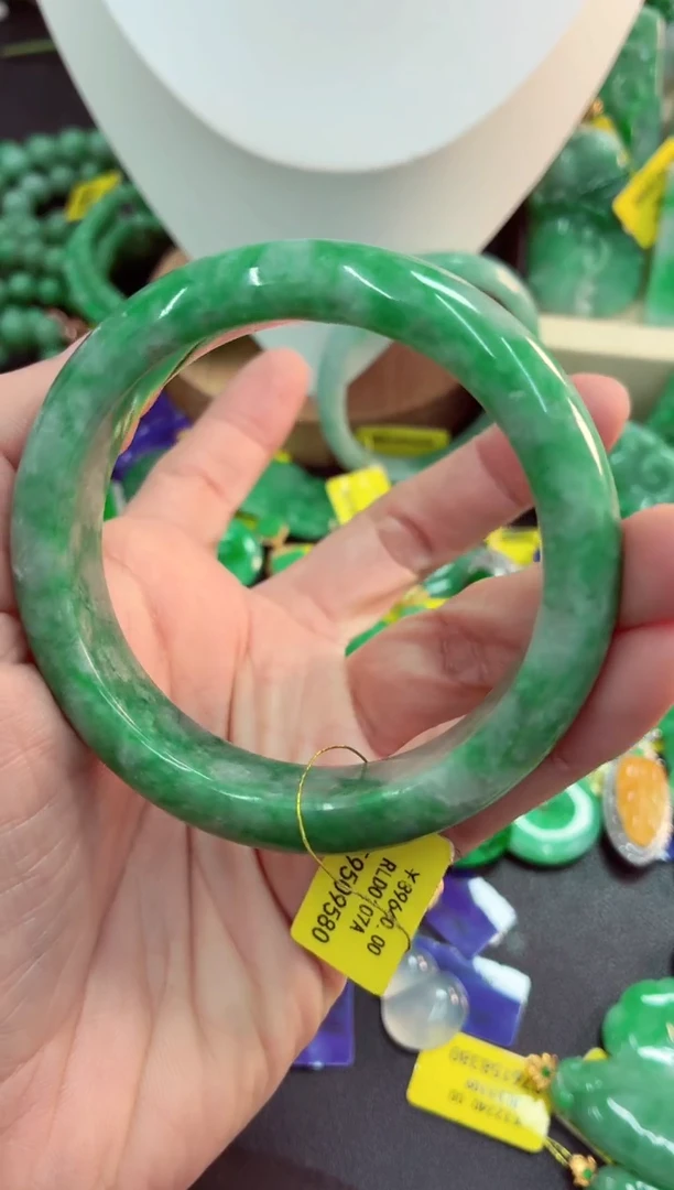 吊坠(不含链)未镶嵌翡翠天然缅甸翡翠A货