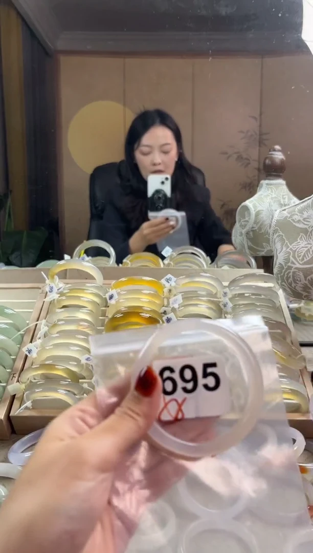 手镯玛瑙/玉髓未镶嵌695