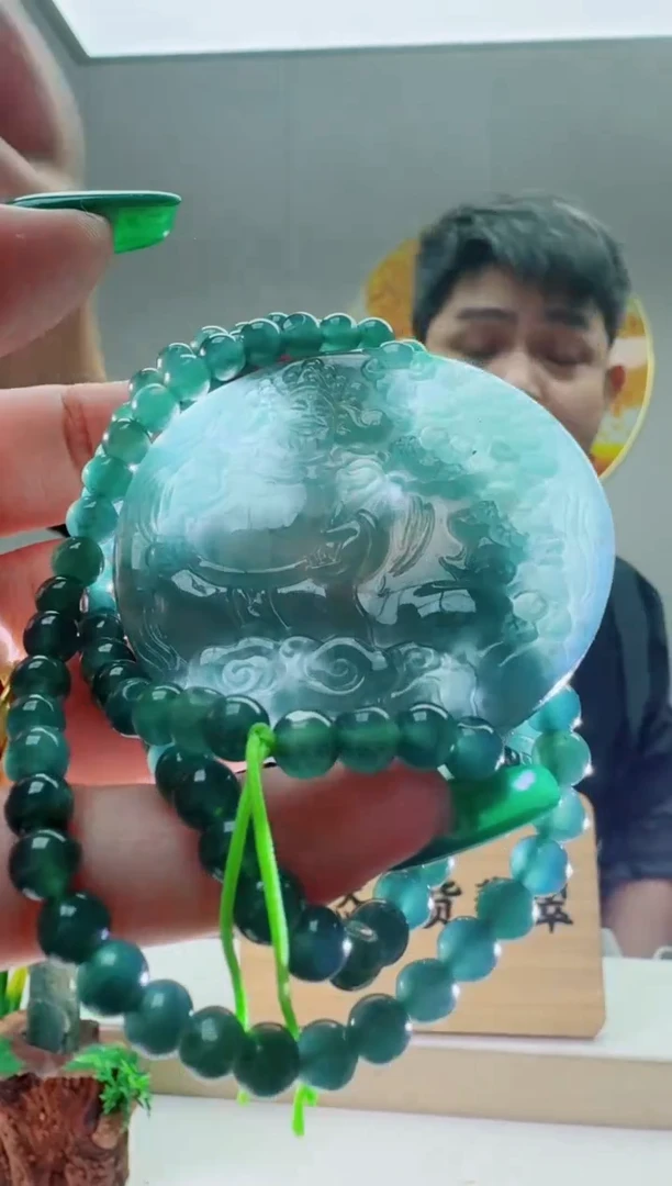 翡翠未镶嵌颈饰多样性随机发其一