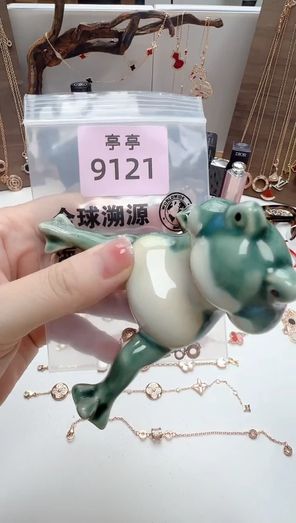 瓷片李*铃 彧贤聚宝阁亭亭店