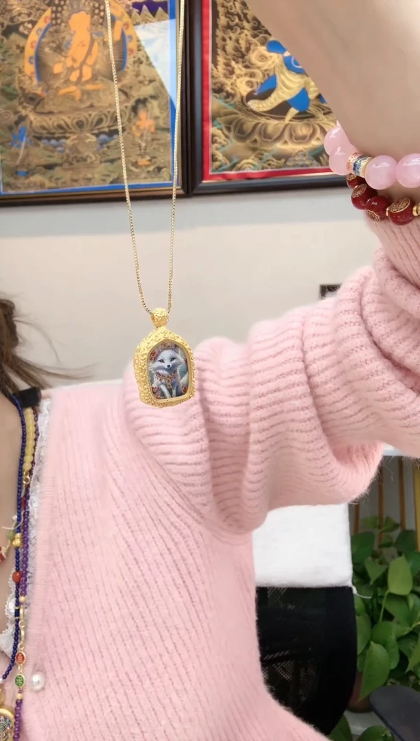 【闪购商品】玛瑙/玉髓吊坠未镶嵌九尾狐杵杵双面吊坠带链子