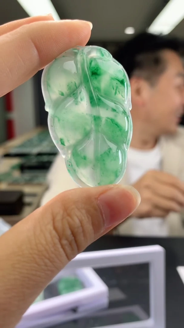 【闪购商品】石英质玉吊坠(不含链)未镶嵌吊坠