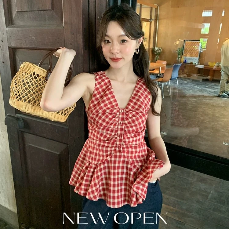 2025夏季新款韩版红格背心女海边度假辣妹无袖外穿上衣复古设计感