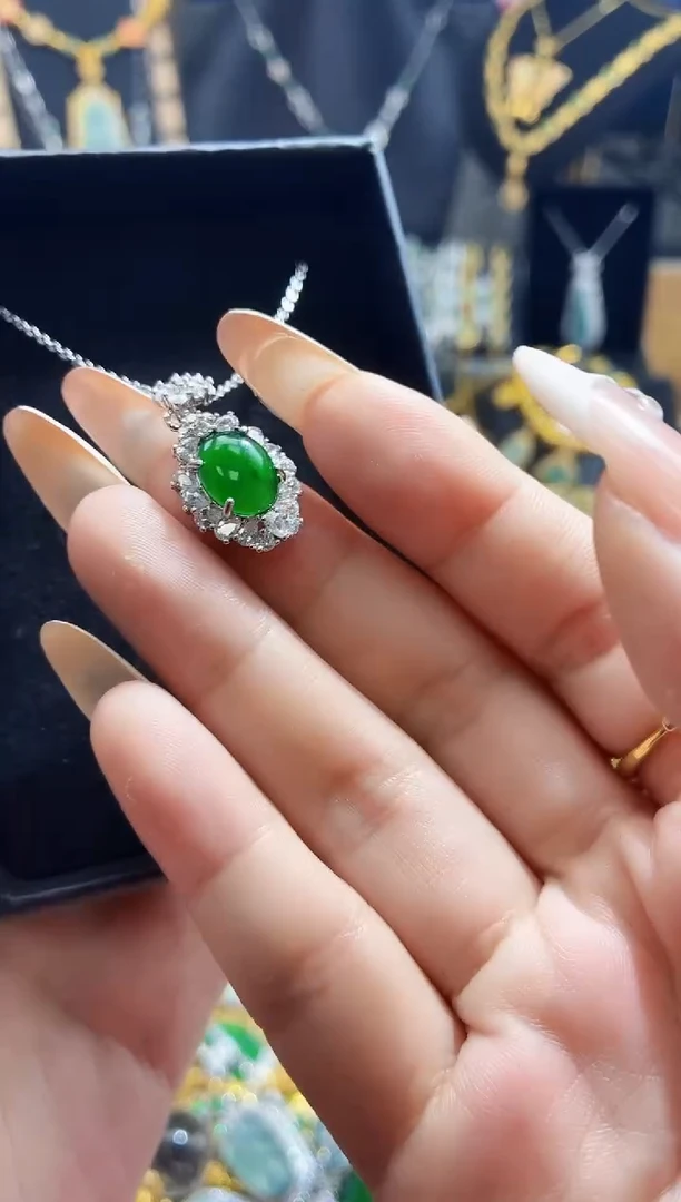 翡翠未镶嵌吊坠(不含链)天然翡翠a货 多样性发其一