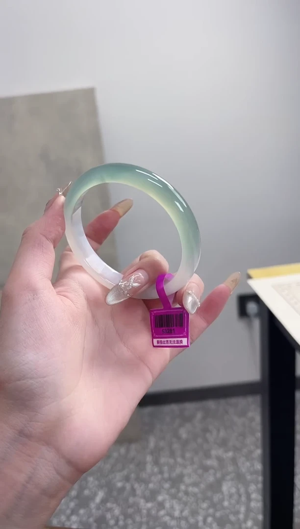 【闪购商品】玛瑙/玉髓手镯未镶嵌60-61圈 需要包容