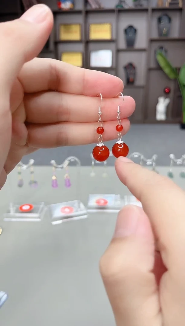 未镶嵌耳钉玛瑙/玉髓409000