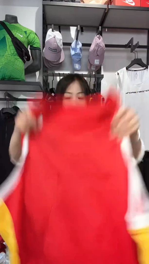 1692 编码 瑕疵款以直播间过款为准 尺码