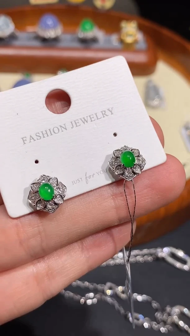 【闪购商品】翡翠耳饰18K金镶嵌耳饰