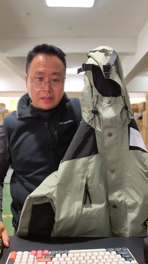 塑料军绿色 L码 穿到【75kg-85kg】128元