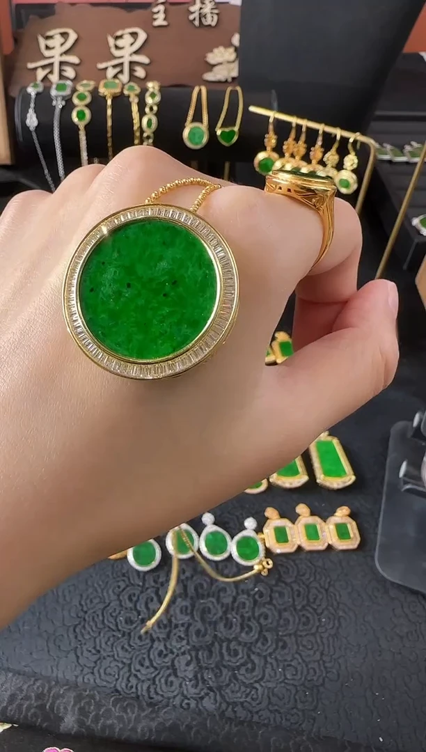 【闪购商品】翡翠颈饰银S925镶嵌手牌