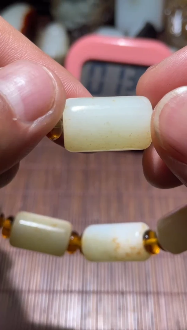 颈饰未镶嵌和田玉言****室0