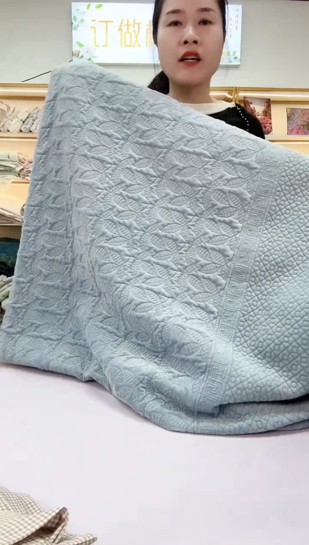 棉天丝+绒床盖