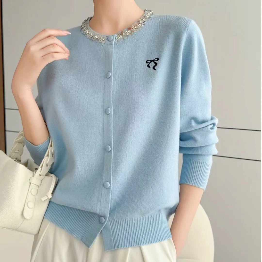 【美大枷】春季长袖新款时尚镶钻刺绣毛衣外套YB-YJ25211