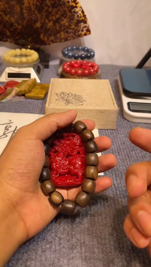 木066 缅甸花梨（大果紫檀）木雕