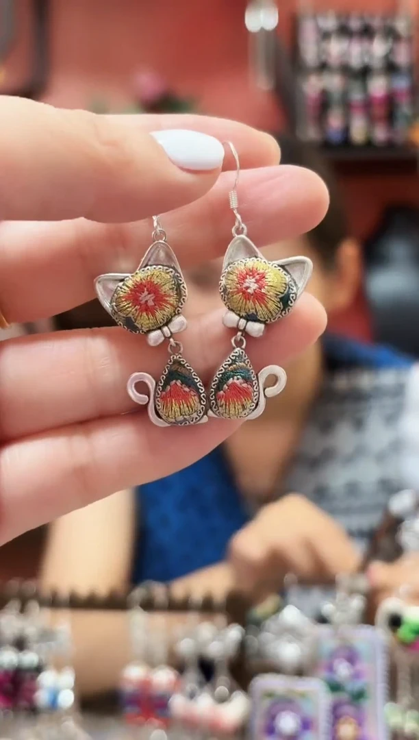织绣云织谣民族风精美饰品52
